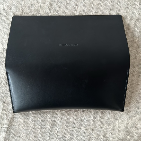 YSL BLACK SUNGLASS CASE main image 8